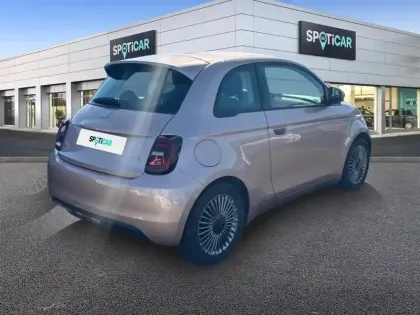 Photo 16 Fiat 500  e 95ch Icône MY22 Berline 23.8 kWh