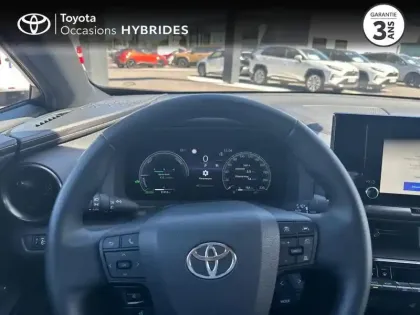 Photo 12 Toyota C-HR  1.8 Hybride 140ch Design MY25