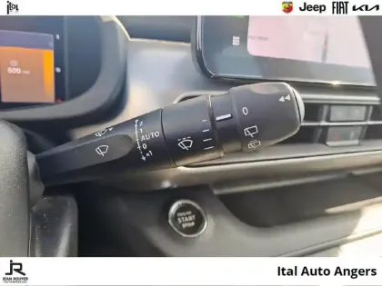 Photo 13 Jeep Avenger  1.2 Turbo T3 110ch MHEV Altitude BVR6 eHybrid