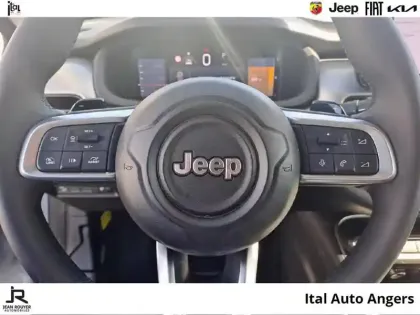 Photo 12 Jeep Avenger  1.2 Turbo T3 110ch MHEV Altitude BVR6 eHybrid