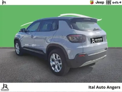 Photo 6 Jeep Avenger  1.2 Turbo T3 110ch MHEV Altitude BVR6 eHybrid