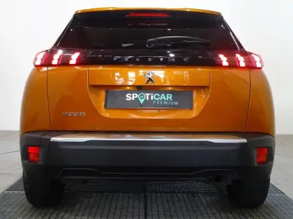 Photo 7 Peugeot 2008  1.2 PureTech 100ch S&S Style