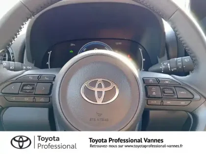 Photo 8 Toyota Yaris  116h Design 5p MY26
