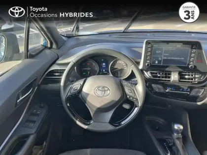 Photo 8 Toyota C-HR  1.8 Hybride 122ch Dynamic E-CVT