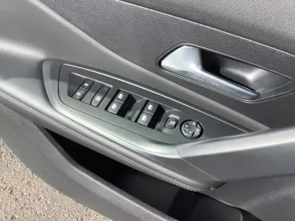 Photo 16 Peugeot 308 Hybrid 136 e-DCS6 Allure
