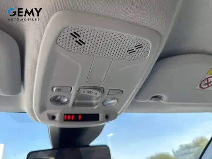 Photo 16 Peugeot 208  PureTech 100 S&S BVM6
