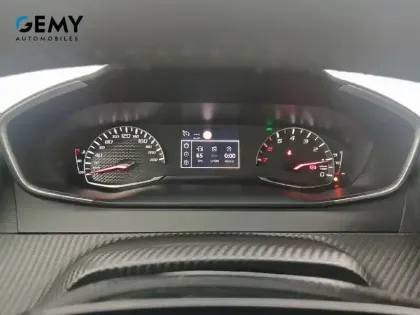 Photo 15 Peugeot 2008  PureTech 100 S&S BVM6