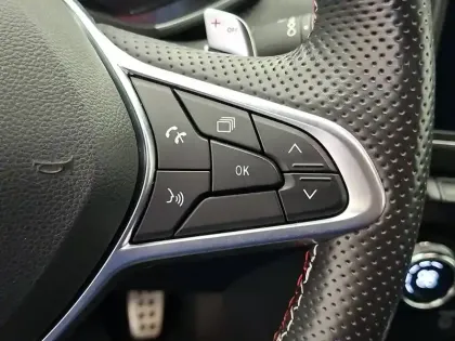Photo 32 Renault Clio  TCe 130 EDC FAP