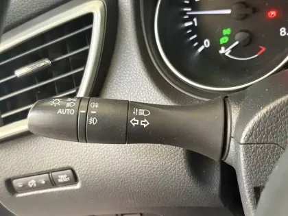 Photo 13 Nissan Qashqai  1.3 DIG-T 140
