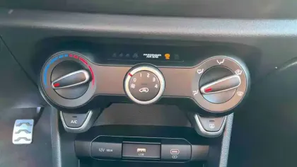 Photo 16 Kia Picanto  1.0 GDi 68 ch BVM5