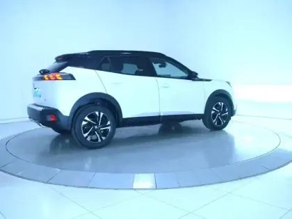 Photo 25 Peugeot 2008  PureTech 130 S&S EAT8