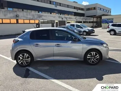 Photo 35 Peugeot 208  PureTech 75 S&S BVM5