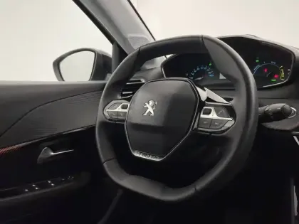 Photo 27 Peugeot 208  Electrique 50 kWh 136ch