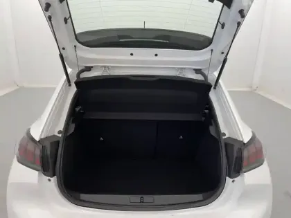 Photo 12 Peugeot 208  Electrique 50 kWh 136ch