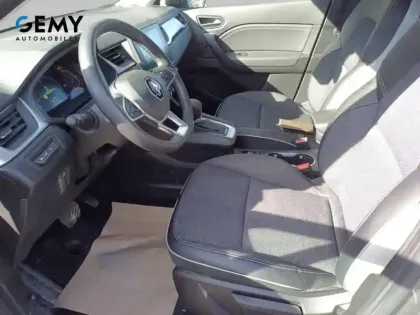 Photo 8 Renault Captur  E-Tech full hybrid 145