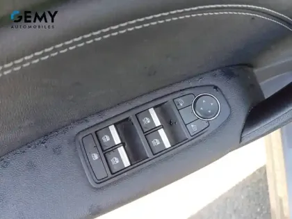 Photo 11 Renault Captur  E-Tech full hybrid 145
