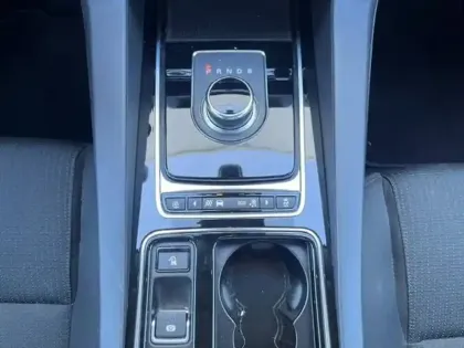 Photo 19 Jaguar F-Pace  2.0 D - 180 ch 2WD BVA8