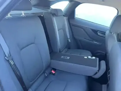 Photo 23 Jaguar F-Pace  2.0 D - 180 ch 2WD BVA8