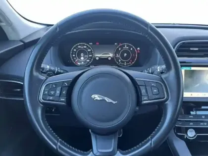 Photo 12 Jaguar F-Pace  2.0 D - 180 ch 2WD BVA8