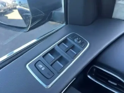 Photo 16 Jaguar F-Pace  2.0 D - 180 ch 2WD BVA8