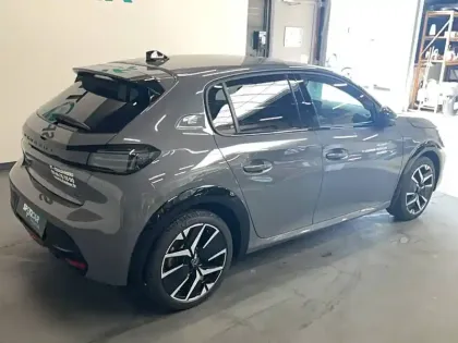 Photo 11 Peugeot 208  Electrique 156 ch 54 kWh