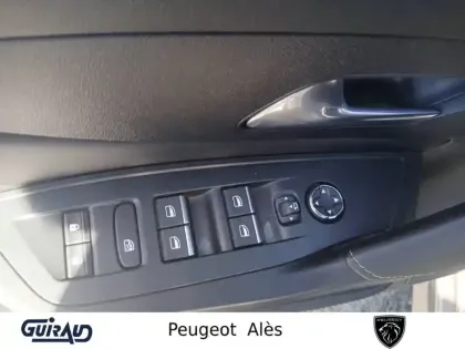 Photo 11 Peugeot 308  BlueHDi 130ch S&S EAT8