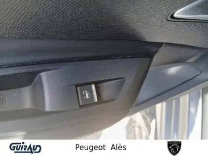 Photo 12 Peugeot 308  BlueHDi 130ch S&S EAT8