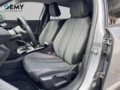 Photo 8 Peugeot 2008  PureTech 130 S&S BVM6