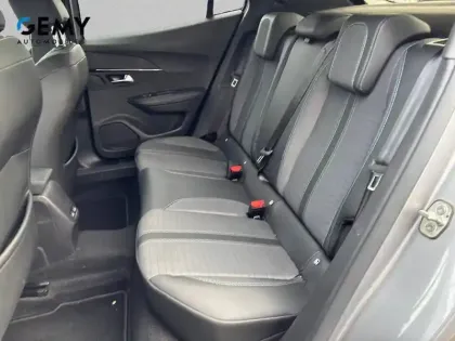 Photo 9 Peugeot 2008  PureTech 130 S&S BVM6