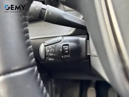 Photo 23 Peugeot 2008  PureTech 130 S&S BVM6