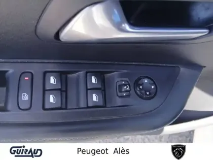 Photo 11 Peugeot 208  Electrique 50 kWh 136ch
