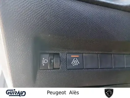 Photo 14 Peugeot 208  Electrique 50 kWh 136ch