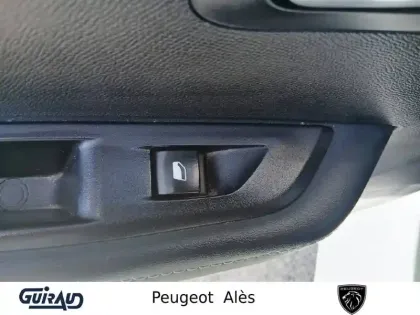 Photo 12 Peugeot 208  Electrique 50 kWh 136ch