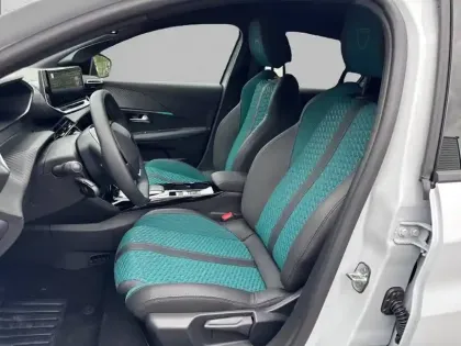 Photo 10 Peugeot 208  Electrique 136 ch 50 kWh