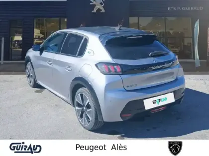 Photo 6 Peugeot 208  Electrique 50 kWh 136ch