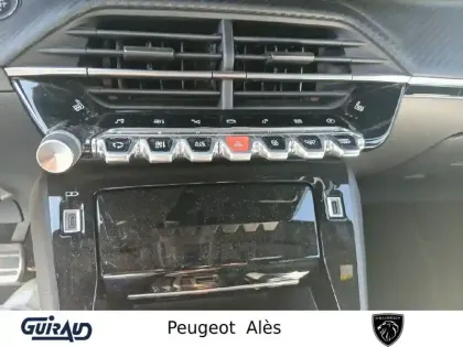Photo 19 Peugeot 208  Electrique 50 kWh 136ch
