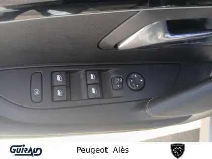 Photo 11 Peugeot 208  Electrique 50 kWh 136ch