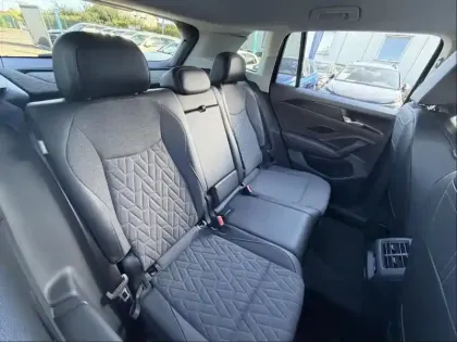 Photo 13 Volkswagen Tiguan  2.0 TDI 150ch VW Edition DSG7