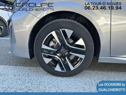 Photo 10 Peugeot 208  1.2 Hybrid 100ch Allure e-DCS6