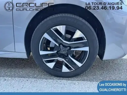 Photo 13 Peugeot 208  1.2 Hybrid 100ch Allure e-DCS6