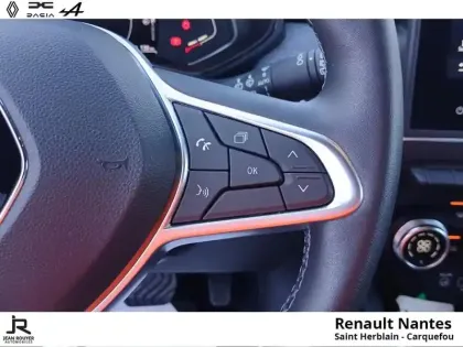 Photo 13 Renault Clio  1.6 E-Tech hybride 140ch Lutecia -21N