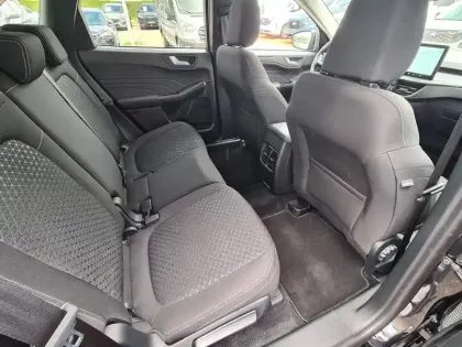 Photo 11 Ford Kuga  2.5 Duratec 180ch Hybrid FlexiFuel Titanium Powershift