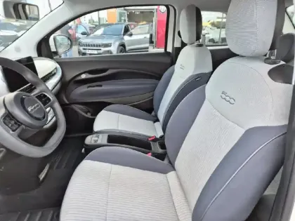 Photo 8 Fiat 500  FIAT Nouvelle  Berline MY22 Icône berline 23,8 kWh