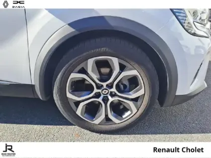 Photo 7 Renault Captur  1.6 E-Tech hybride 145ch Techno