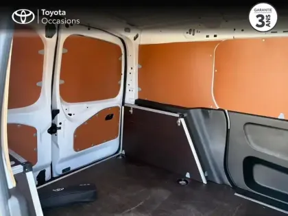 Photo 11 Toyota Proace  CITY Medium 130 D-4D StartCONFORT 3PL BVA MC24