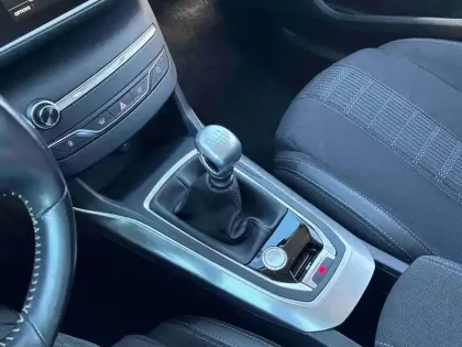 Photo 5 Peugeot 308  1.2 PureTech 130ch ?6.c S&S Allure