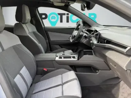 Photo 14 Opel Grandland  1.2 Turbo Hybrid 145ch Ultimate e-DCT6