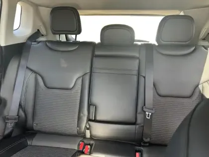 Photo 13 Jeep Compass  1.3 GSE T4 130ch Limited 4x2