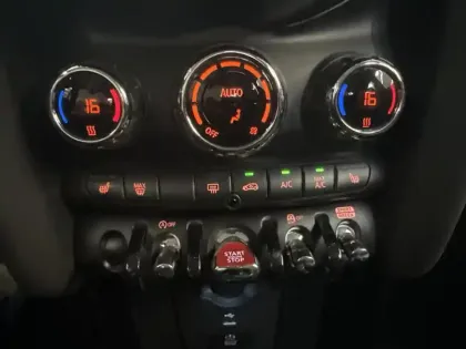Photo 11 Mini Mini  5 Portes Cooper 136ch Edition Premium BVA7