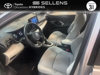 Photo 10 Toyota Yaris  116h Iconic 5p MY22